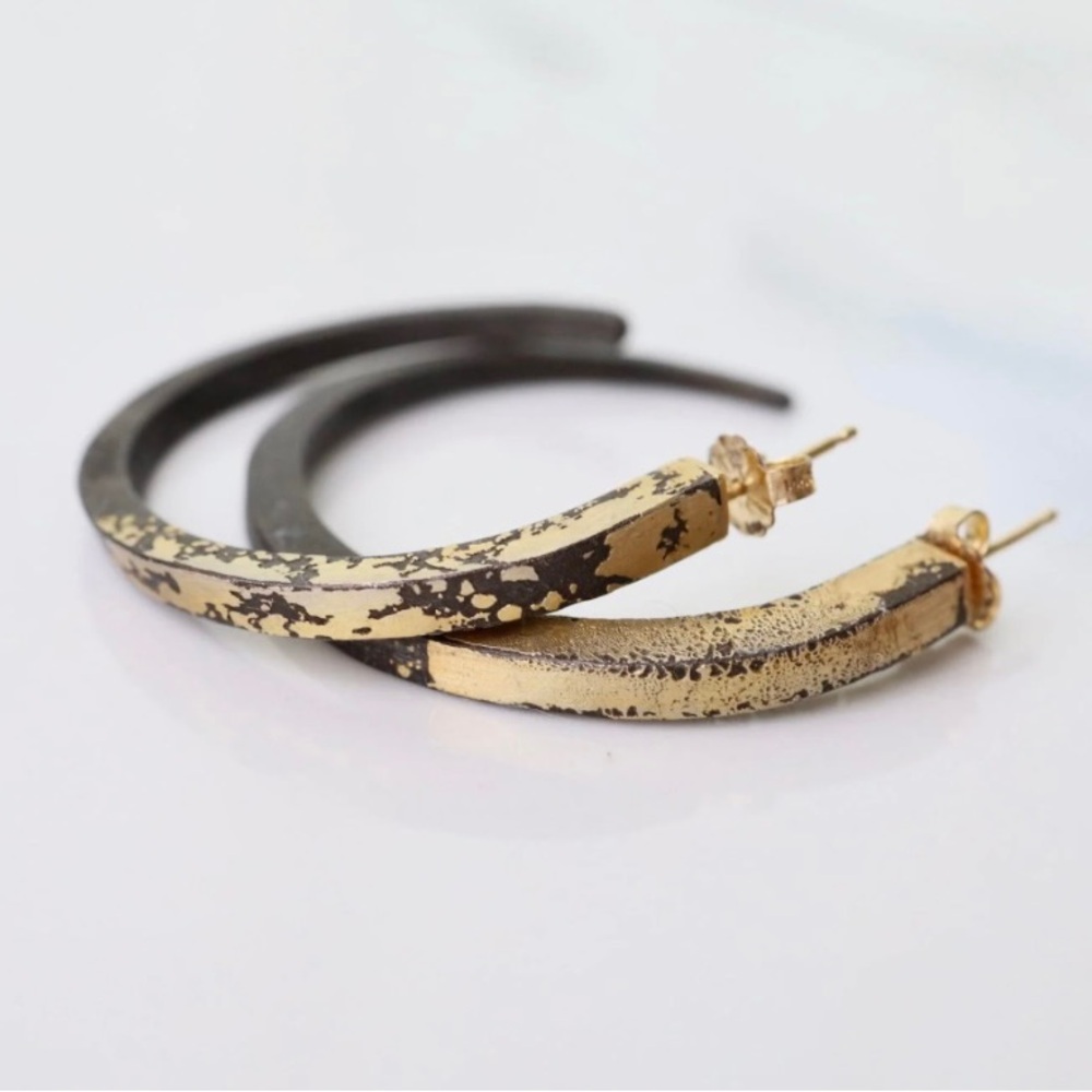 Elegant Gold and Black Hoop Earrings